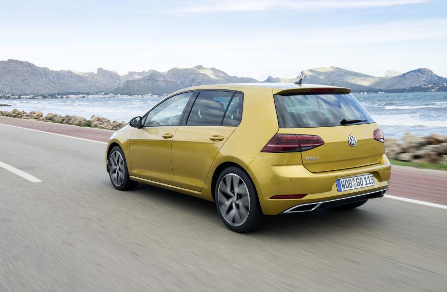  Volkswagen Golf TDI 5-Door 2017 года  (WW) (фото 12 из 41)